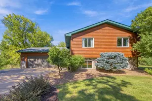 13601 Dan Patch Ln, Savage, MN 55378 - Photo 3