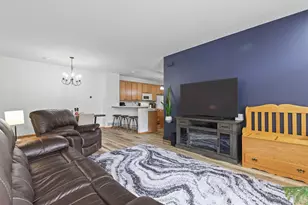 24 River Woods Dr W, Saint Paul Park, MN 55071 - Photo 7