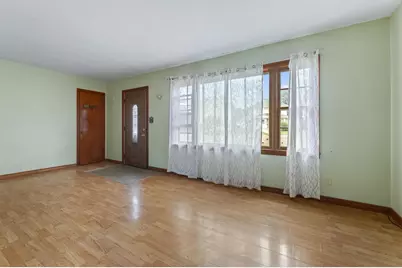 687 W Belleview Street, Winona, MN 55987 - Photo 5