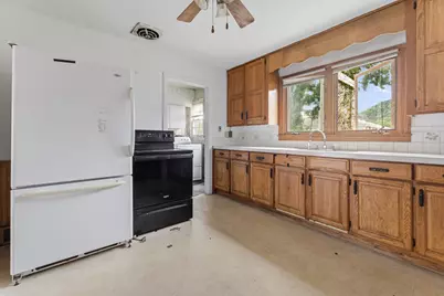 687 W Belleview Street, Winona, MN 55987 - Photo 7