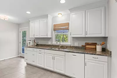 10 Woodlawn Avenue, Excelsior, MN 55331 - Photo 13