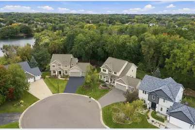 642 Woodland Way, Eagan, MN 55123 - Photo 7
