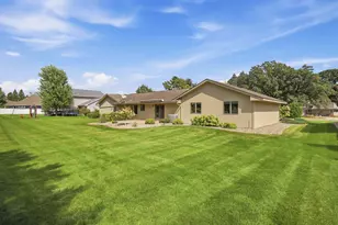 402 24th St SW, Austin, MN 55912 - Photo 47