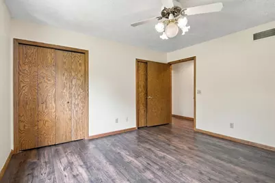 402 24th Street SW, Austin, MN 55912 - Photo 23