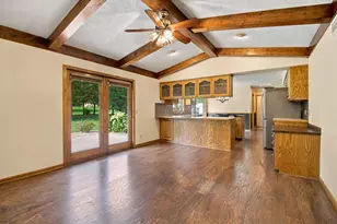 402 24th St SW, Austin, MN 55912 - Photo 5