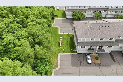 1587 County Road D E, Maplewood, MN 55109 - Photo 21