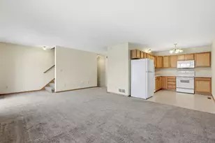 1587 County Rd D E, Maplewood, MN 55109 - Photo 5