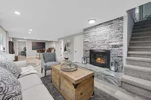 14104 Knollway Dr N, Minnetonka, MN 55305 - Photo 15