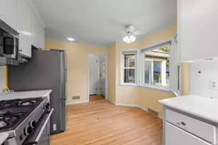 680 Mount Curve Blvd, Saint Paul, MN 55116 - Photo 13