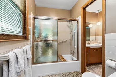 10218 Portland Avenue S, Bloomington, MN 55420 - Photo 13
