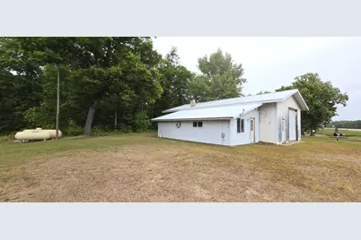 33885 Highway 10, Motley, MN 56466 - Photo 5