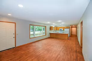 14610 Lynndale Dr, Baxter, MN 56425 - Photo 9
