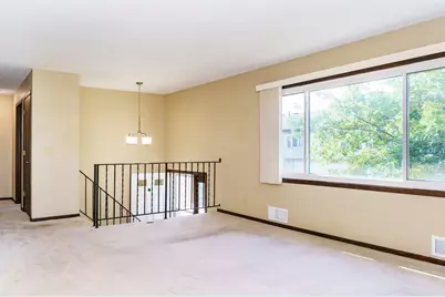 10355 Balsam Lane, Eden Prairie, MN 55347 - Photo 5