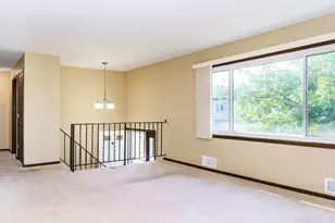 10355 Balsam Ln, Eden Prairie, MN 55347 - Photo 5