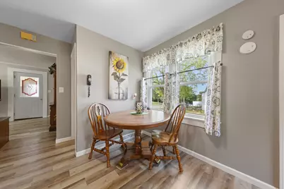 321 Oak Street, Le Sueur, MN 56058 - Photo 9