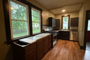 829 Prospect Ave, Windom, MN 56101 - Photo 7