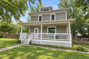 829 Prospect Ave, Windom, MN 56101 - Photo 1