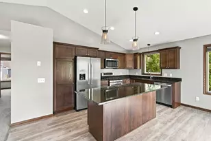 822 Deer Path, Montgomery, MN 56069 - Photo 19