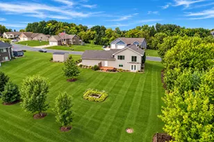822 Deer Path, Montgomery, MN 56069 - Photo 5