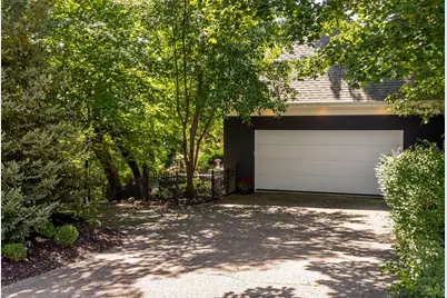 745 Rice Street E, Wayzata, MN 55391 - Photo 27