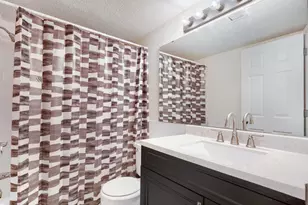 708 Old Settlers Trail, Hopkins, MN 55343 - Photo 19