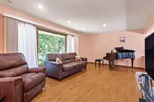 4738 Decatur Pl N, New Hope, MN 55428 - Photo 7