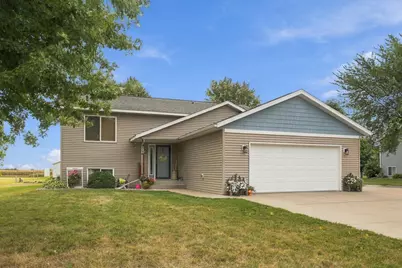 722 4th Avenue NW, Melrose, MN 56352 - Photo 1