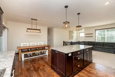 916 Forest Edge Drive, Jordan, MN 55352 - Photo 5