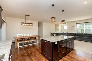 916 Forest Edge Dr, Jordan, MN 55352 - Photo 5
