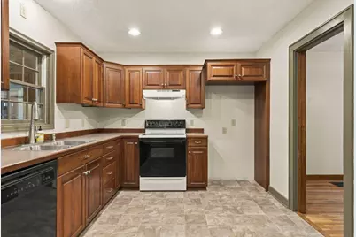 910 10th Street NW, Austin, MN 55912 - Photo 11