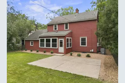910 10th Street NW, Austin, MN 55912 - Photo 7