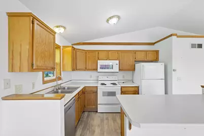 410 Camelia Drive, Clayton, WI 54004 - Photo 13