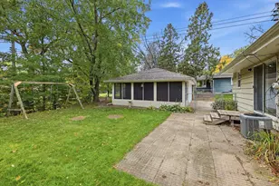 4409 Poplar Bridge Rd, Bloomington, MN 55437 - Photo 39