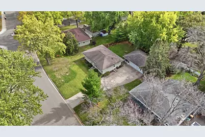 4409 Poplar Bridge Road, Bloomington, MN 55437 - Photo 41