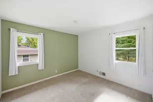 4409 Poplar Bridge Rd, Bloomington, MN 55437 - Photo 23