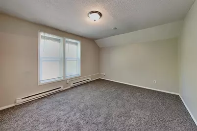 1910 Chelton Avenue W, Saint Paul, MN 55104 - Photo 9
