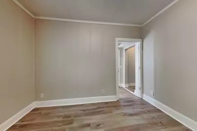 1910 Chelton Avenue W, Saint Paul, MN 55104 - Photo 3