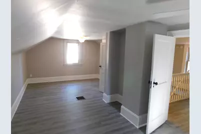1885 Hawthorne Avenue E, Saint Paul, MN 55119 - Photo 11