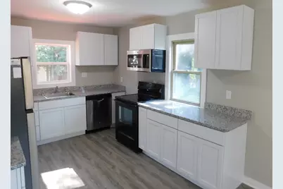 1885 Hawthorne Avenue E, Saint Paul, MN 55119 - Photo 5