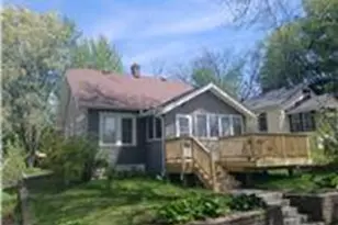 1885 Hawthorne Ave E, Saint Paul, MN 55119 - Photo 1