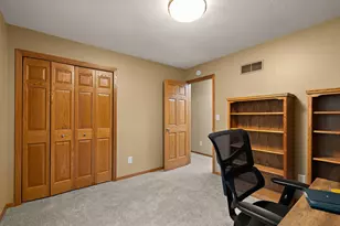803 Sierra Ln NE, Rochester, MN 55906 - Photo 33