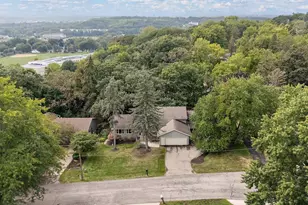 803 Sierra Ln NE, Rochester, MN 55906 - Photo 3