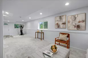 121 Fox Hollow Dr, Chanhassen, MN 55317 - Photo 23
