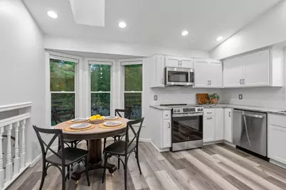 121 Fox Hollow Drive, Chanhassen, MN 55317 - Photo 13