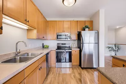 1070 Grandview Court NE #304, Columbia Heights, MN 55421 - Photo 9
