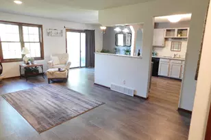 4293 Oakmede Ln, White Bear Lake, MN 55110 - Photo 9