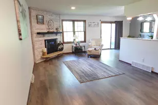 4293 Oakmede Ln, White Bear Lake, MN 55110 - Photo 7