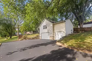 2975 Egan Ave, Eagan, MN 55121 - Photo 3