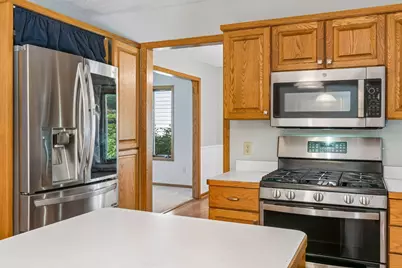 5027 Forest Glen Court, Savage, MN 55378 - Photo 13