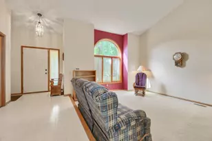 4670 Manor Dr, Eagan, MN 55123 - Photo 3